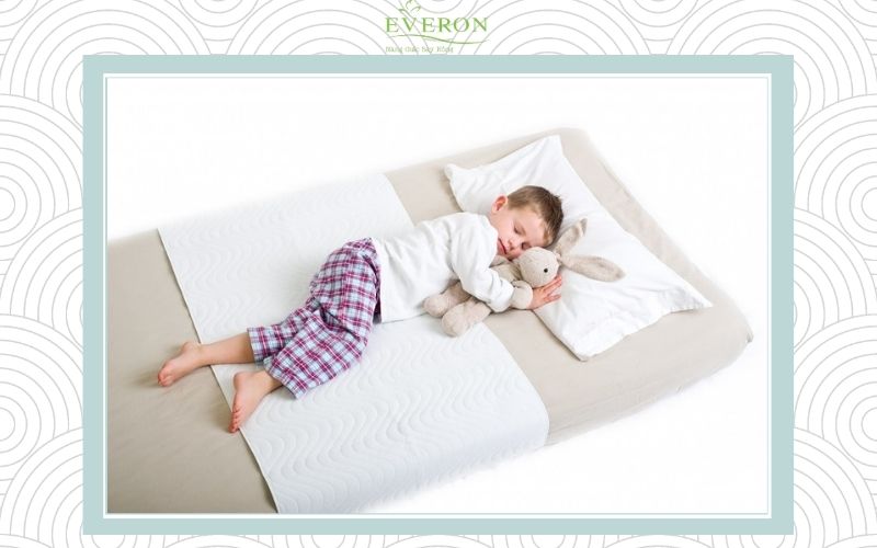 Đệm Everon dày 5cm phù hợp với các trẻ sơ sinh và trẻ nhỏ