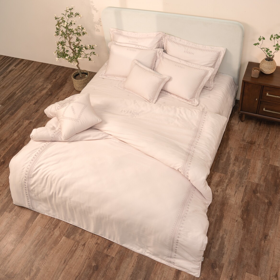 Bộ Chăn Ga Everon ESTMC27003 (Broderie)