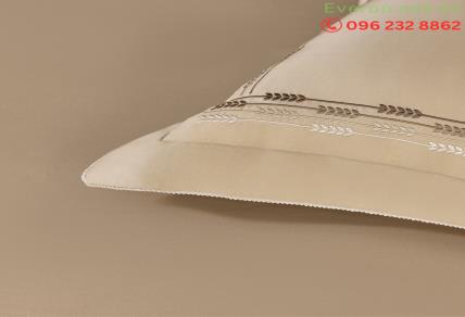 Bí Quyết Chọn Bộ Chăn Ga Cho Người Tên Sơn: Vững Chãi, Bình Yên & Gần Gũi Thiên Nhiên