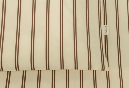 Chọn Bộ Chăn Ga Everon Cho Người Tên Tùng: Vững Chãi, Đĩnh Đạc